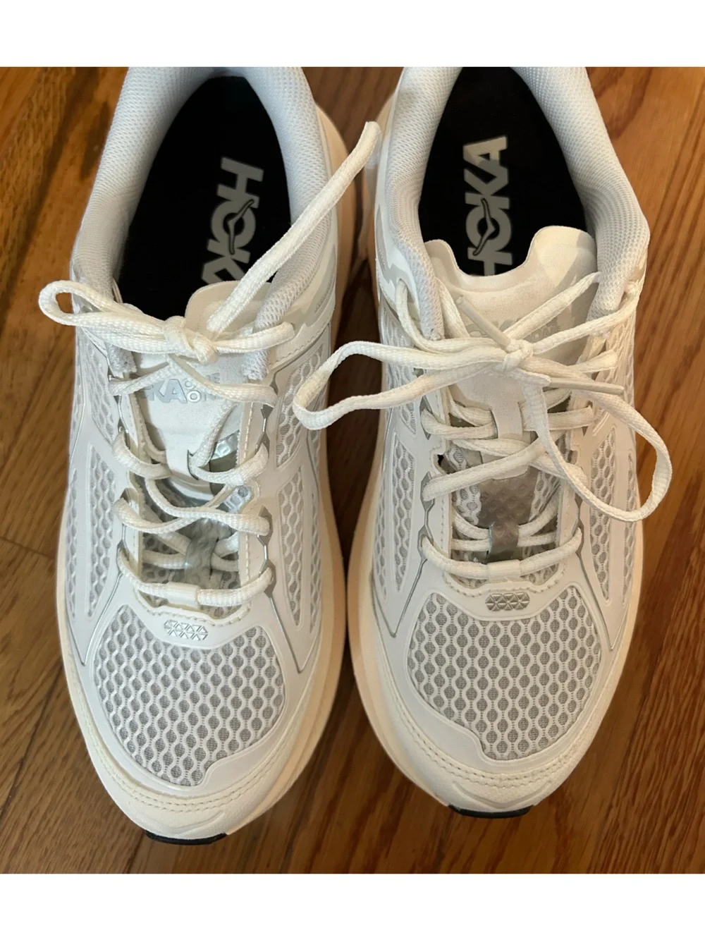 NEW HOKA Clifton One9 Sneakers White athletic shoes women’s size 9